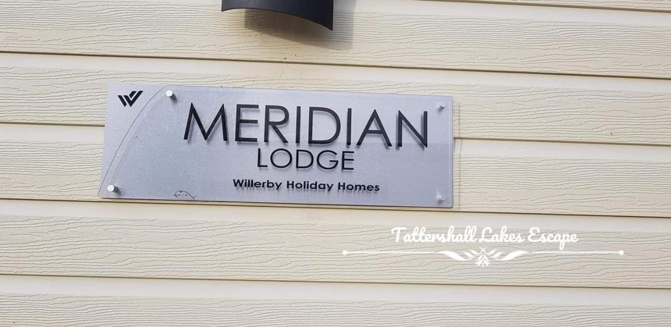 Meridian Tattershall Lakes Escape - Lakeside Lodge Caravan With A Fishing Peg Luxury Hot Tub Buitenkant foto